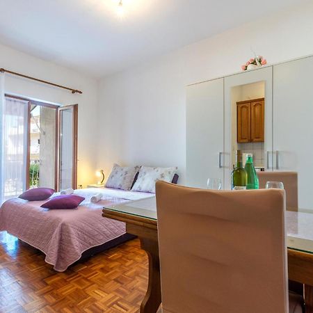 ספליט Lovely Apartment In Stobrec With Wifi מראה חיצוני תמונה